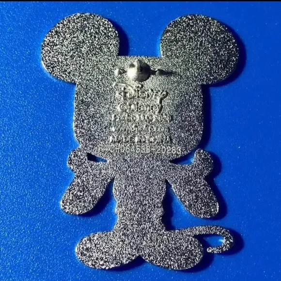 Funko x Loungefly Disney ptrading pins. New. Mickey shaped box Limited edition